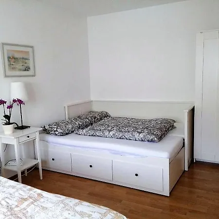 Grosse Wohnung Fuer Gruppe Nuremberg Exterior photo
